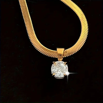 Kettenhalskette mit goldener Strassanhänger von Rose & Oliver, elegant und raffiniert, Highlight bei Damenaccessoires